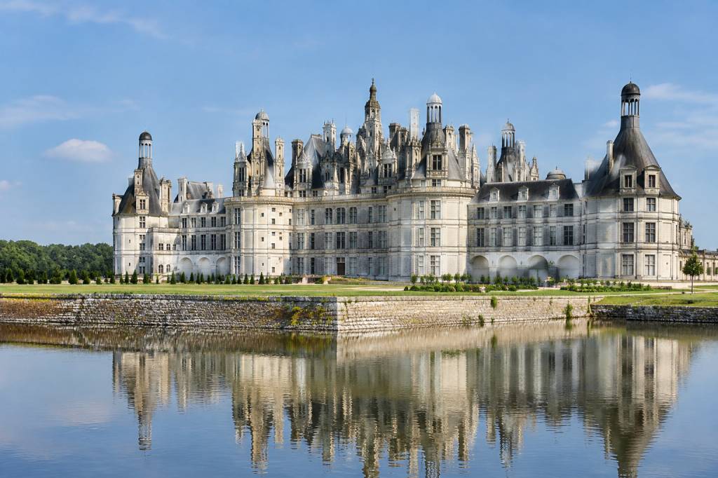 Quel est le plus grand château de France ? Le château de Chambord, joyau du Val de Loire