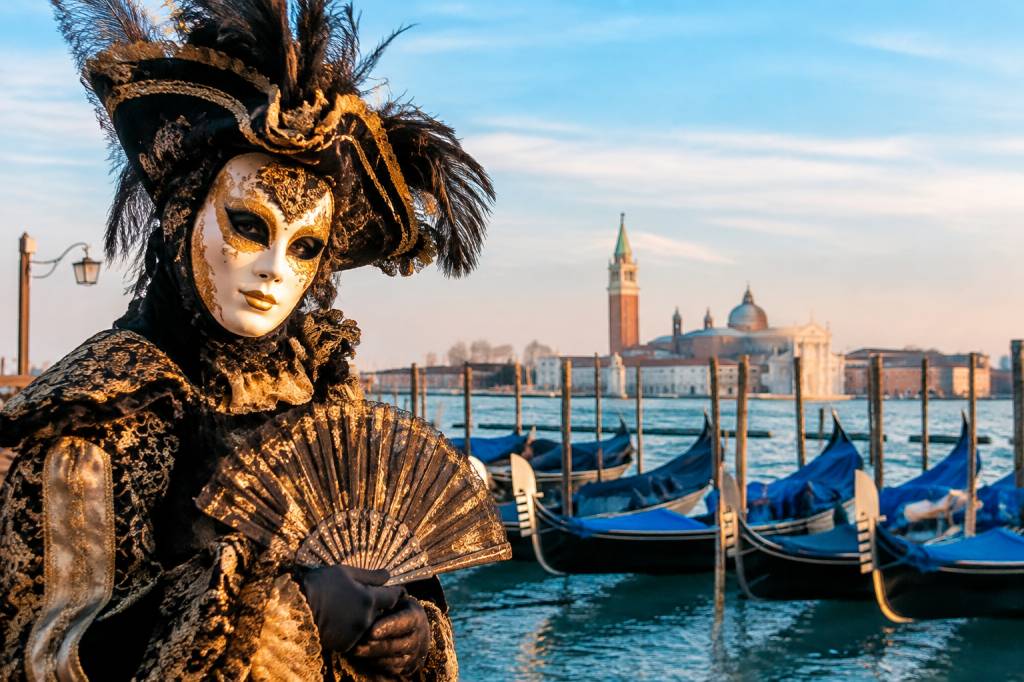Origine du carnaval de Venise : histoire et traditions de la fête vénitienne